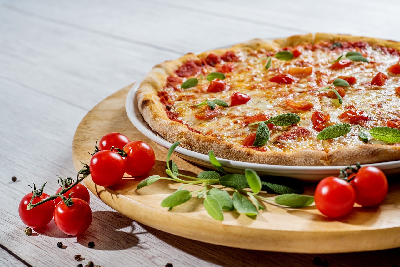 pizza, plate, food-3010062.jpg